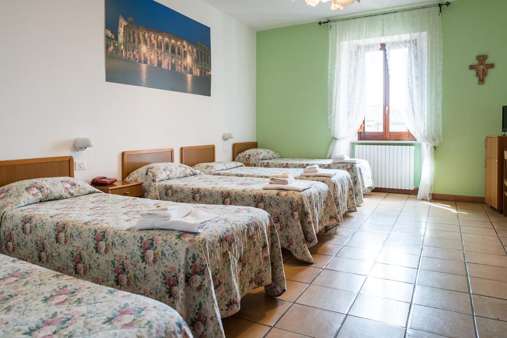 Albergo Ancajani Асизи Екстериор снимка